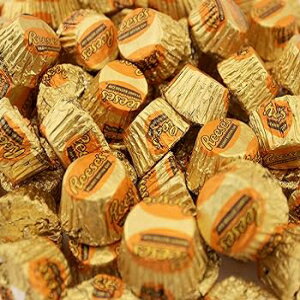 楽天Glomarket2 Pound （Pack of 1）, milk chocolate, peanut butter, REESEScup Miniatures Peanut Butter Milk Chocolate Candy （2 Pound Bag - Approx. 100 Count）