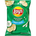 レイズ サワー クリーム & オニオン ポテトチップス、パーティー サイズ! (14.75オンス) Lay's Sour Cream & Onion Potato Chips, Party Size! (14.75 Ounce)