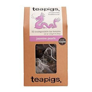 *** We ship internationally, so do not use a package forwarding service. We cannot ship to a package forwarding company address because of the Japanese customs regulation. If it is shipped and customs office does not let the package go, we do not make a refund. ■ 名称 teapigs Jasmine Pearls Green Tea Bags, 50 Count, Rolled Pearls of Green Tea & Whole Jasmine F, Biodegradable Tea Bag ■ 内容量 商品名に記載 ■ 原材料 別途ラベルに記載(英文) ■ 賞味期限 別途ラベルに記載(月/日/年順番) ■ 保存方法 高温多湿の場所を避けて保存してください。 ■ 発送元 アメリカ ■ 原産国名 商品表面に記載 ■ 輸入者 UNI International Inc. 100 Galway pl Teaneck NJ USA+1 2016033663 ■ 広告文責 UNI International Inc. 100 Galway pl Teaneck NJ USA NJ USA+1 2016033663 【注意事項】 *** 特に注意してください。 *** ・個人ではない法人・団体名義での購入はできません。この場合税関で滅却されてもお客様負担になりますので御了承願います。 ・お名前にカタカナが入っている場合法人である可能性が高いため当店システムから自動保留します。カタカナで記載が必要な場合はカタカナ変わりローマ字で記載してください。 ・お名前またはご住所が法人・団体名義（XX株式会社等）、商店名などを含めている場合、または電話番号が個人のものではない場合、税関から法人名義でみなされますのでご注意ください。 ・転送サービス会社への発送もできません。この場合税関で滅却されてもお客様負担になりますので御了承願います。 *** ・注文後品切れや価格変動でキャンセルされる場合がございますので予めご了承願います。 ・当店でご購入された商品は、原則として、「個人輸入」としての取り扱いになり、すべてニュージャージからお客様のもとへ直送されます。 ・ご注文後、30営業日以内(通常2~3週間)に配送手続きをいたします。配送作業完了後、2週間程度でのお届けとなります。 ・まれに商品入荷状況や国際情勢、運送、通関事情により、お届けが2ヶ月までかかる場合がありますのでお急ぎの場合は注文をお控えください。 ・個人輸入される商品は、すべてご注文者自身の「個人使用・個人消費」が前提となりますので、ご注文された商品を第三者へ譲渡・転売することは法律で禁止されております。 ・関税・消費税が課税される場合があります。詳細はこちらをご確認下さい。 ・食品の場合、パッケージのアップデートが頻繁であり、商品写真と実際のパッケージが異なる場合があります。パッケージ外観の違いの理由では、返品・交換が不可能ですので、予めご了承ください。 ・アメリカの場合、Best By日付はExpiry Date（賞味期限）とは異なり、Best By日付以降も安全に摂取ができます。 ・電気製品購入時の注意点：1)アメリカと日本の電圧差で電力消費が高い加熱機器類は変圧器が必要な場合があります。変圧器の購入は別途費用が掛かります。日本の電圧がもう低いのでそのまま使用しても発熱の危険はありませんが加熱に時間がもう少しかかる可能性があります。2)受領後30日以内の初期不良は返金または交換で対応します。その後の修理は原則的に対応が出来かねますが保証期間以内なら海外メーカーへの交渉は代行致します。（送料などの実費は別途請求）3)本商品はアメリカ内需用です。日本でのワランティーなどはできない可能性があります。また、他の日本製品と互換ができない恐れがあります。 ・当店では、ご注文から30分以上過ぎた場合、原則的にお客様都合によるキャンセルは承っておりません。PC販売説明文