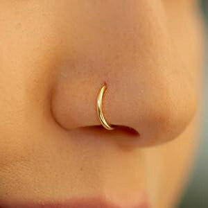 ゴールドノーズリング、22Gノーズフープピアス、小さなノーズリング、小さなノーズフープ Alome Piercings Gold Nose Ring,22G Nose Hoop Piercing,Tiny nose Rings,Small nose hoop