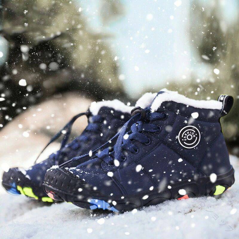 【送料無料】スノーブーツ キッズ ジュニア 子ども用 ショートウインターブーツ 軽量 滑り止め付き 暖かく歩きやすい 疲れにくい おしゃれでシンプルなデザイン 通園 通学やお出かけ アウトドア冬用 プレゼントにも最適 20代 30代 40代に人気