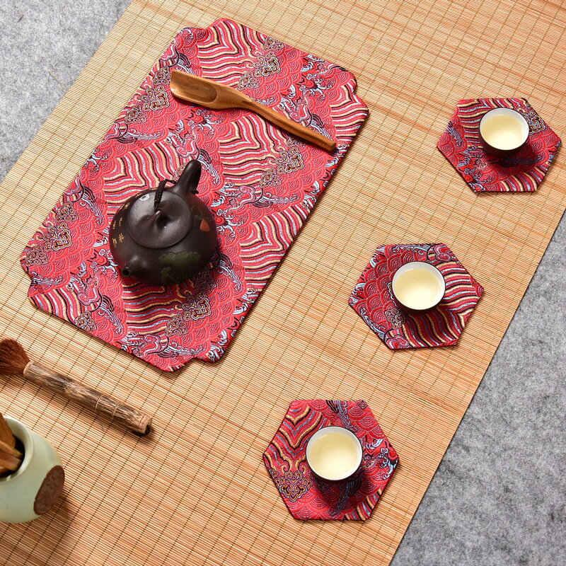 【送料無料】 茶托 養壺敷 中国茶器用 角型 伝統的な波柄 布製 4点セット (レッド)