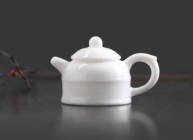 【送料無料】 置物 茶寵 茶玩 中国茶道具 急須 茶壺 白色 ミニチュア 陶磁器 (C)