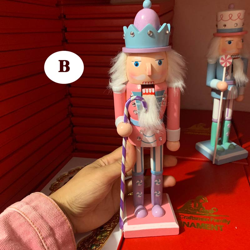木製 くるみ割り人形 木工品 25cm 手作り マカロンカラー おもちゃ ハンドメイド 置物 置き物 インテリアオブジェ ウマ 北欧雑貨 ドイツ兵士人形 贈り物 クリスマス ハロウィン かわいい 洋風 誕生日 キッズ 子供部屋装飾グローリーパーク 3