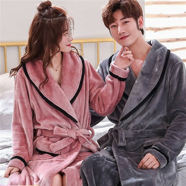 【送料無料】 クルーソックス (三角フェイス) （アソート) (23-25cm) (おまかせ3足セット)みっとめるへん社