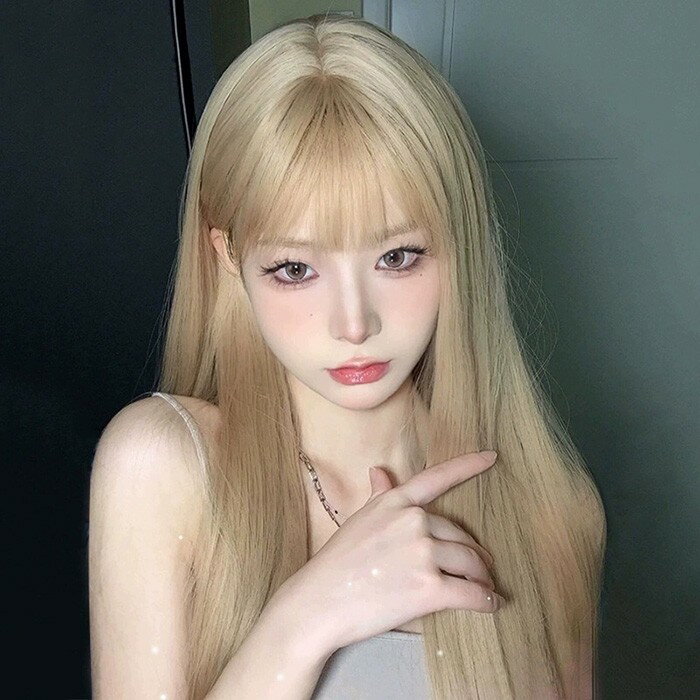 ウィッグ ゴールド レディース フルウィッグ ロング ストレート ぱっつん前髪 前髪あり 可愛い かわいい 大人用 コスプレ ロリータ ゴスロリ コスチューム 原宿風 仮装 超自然 かつら wig Lolita 小顔 文化祭 イベント 学園祭 ハロウィングローリーパーク
