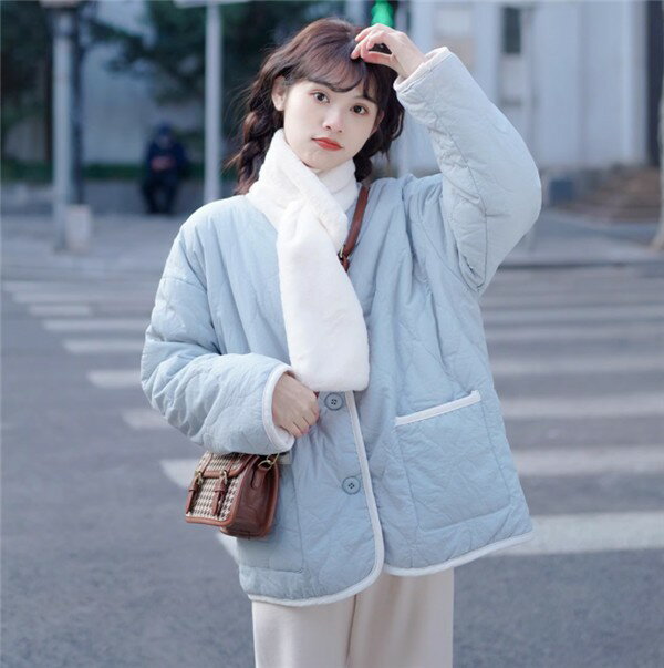 樂天商城 - 綿コートもこもこ レディース ショート 冬服 アウター 冬 大人可愛い 学生 通勤 女の子 カジュアル 着痩せ コート 長袖 袖あり 厚手 防寒 寒さ対策 冷え対策 ポケット付き 秋冬 ふんわり 柔らかい 軽い着心地 暖かいグローリーパーク