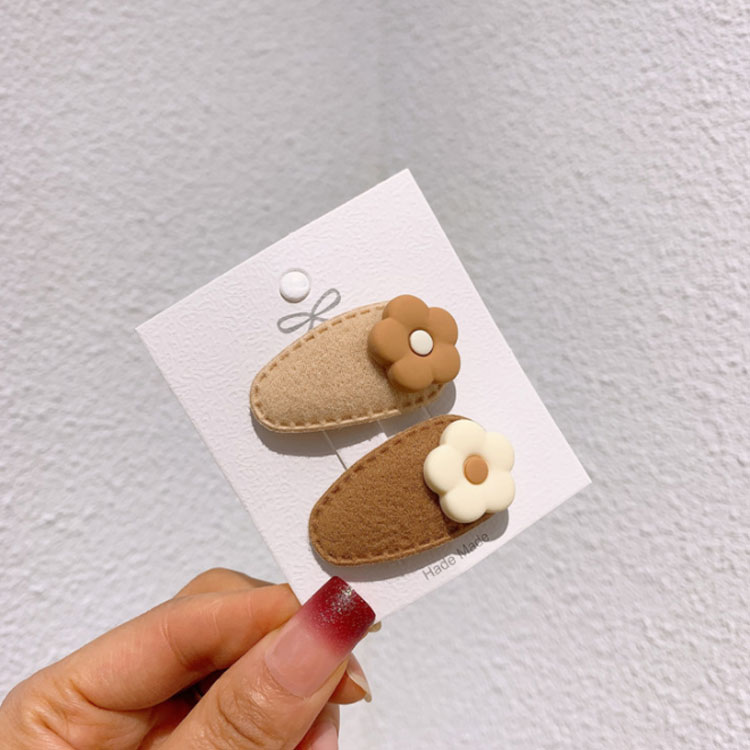 くまがかわいい小さなパッチンピン ヘアアクセ ヘアーピン ベビー キッズ 可愛い ヘアピン パッチン留め パッチンピン 子ども 赤ちゃん 前髪 ヘアアクセサリー クマ 髪飾り お出かけ プレゼント 送料無料 花 お誕生日 モチーフ 髪留め あかちゃん 柔らかい 公式ショップ