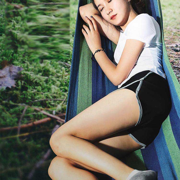 ハンモック 2人用 大きめ 折りたたみ 耐荷重300kg チェアー アウトドア 木枠 吊り下げ 取り付け簡単 軽量 コンパクト 収納袋付き ポータブル 屋内 屋外 キャンプ 公園 野営 ハイキング BBQ 睡眠 リラックス おしゃれ かわいい 肌触り良い 高耐久通販格安セール情報 楽天 通販