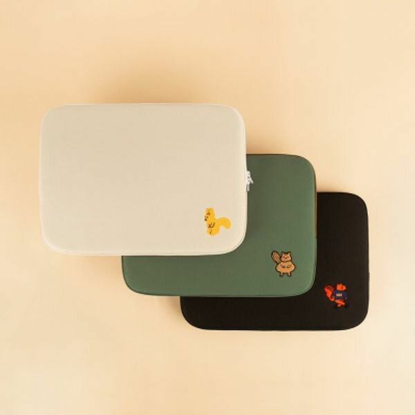 刺繍 ノートパソコンポーチ_Squirrel 3 ブラック_iPad 11インチ