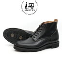 一覧はこちら★ 【関連商品】 ●SCHOTTやNudieのレザージャケット、RED WING、DANNER、 Paraboot、Whitehouse Coxなどの革財布、これ1本で何にでも お使いいただける万能オイル『マスタングペースト』 ※スウェードなど一部使えない革もございます。詳しくはこちらをクリック☆ 【ご注意】 ※画像と実際の色はできるだけ実物に近くなるように努めておりますが、お使いのパソコンやモニターの環境や設定、光の加減等により若干違う場合ががあります。ご理解の上、ご注文ください。 ※店舗販売もしておりますので、入れ違いでご希望の商品が売り切れの場合がございますのでご理解の上ご了承ください。 （ 在庫がない場合は後程ご連絡させて頂きます。また、状況次第では注文がキャンセルとなる場合がございますのでご了承下さい。) ご不明な点や不安がございましたらお気軽にお問い合わせください。※再入荷お知らせボタンは再入荷を確約するものではございません。Makers　"BONE"(メイカーズ　ボーン)　限定モデル【日本製】 メイカーズの人気モデルBONEをM43サービスシューズのようにアイレットとDr,Soleでカスタムした特別なモデルです。 アッパーにGUIDIホースバットレザー(馬革)を使用。 GUIDI社のレザーとは・・・通称GUIDIレザーはイタリアのトスカーナ地方に伝わる伝統的な ベジタブルタンニンなめしの手法を用いて革に栄養分を与えながら製作しているレザーのことです。 一般的なレザーに比べて、GUIDIレザーは吸い込まれるような深い色味やしっとりとした質感、 柔らかさ、光沢など独特な雰囲気を持っています。馴染みの良さに加えて、経年変化も期待できるレザーです。 ・ソールについて 当店の別注で、ブーツカスタム/リペア市場で人気のDr,Sole（Raw Cordソール）に変更しました。 第二次世界大戦中のフィールドブーツの靴底にインスパイアされた耐油性コンパウンドソール。 麻紐を粉砕したものを使用し、ヴィンテージライクな外観とグリップ力を実現しています。 Outside Leather：GUIDI HORSE BUTT Out Sole：Dr.Sole Wise：E相当 Leather Color：BLACK Welt Color：BLACK Coba Color：BLACK Welt Stitch Color：BLACK Product：Good Year Welted Toe：先芯あり ・スタッフの感想 REDWING＃875をUS8.0Eワイズで履きます。 メイカーズもUS8.0を履いてジャストサイズです。 横幅、甲の高さ、ヒールカップの収まりどれも完璧でまさにシンデレラフィットでした。 個人差はあるかと思いますが海外ブランドにはないフィット感を感じております！ 海外ブランドは横幅が細いモデルが多く苦労して馴染ませていましたが、Makersは海外ブランドに比べ横幅に余裕を感じて頂けるのではないかと思います。 ※ご注意点※ ＊製造元からの告知義務のない細部の仕様変更がある場合がございます。 ※天然の素材を使用しているため、一足ずつ色合い・模様が異なります。予めご了承ください。 ※天然皮革を使用していますので、革の部分によっては、左右あるいは片方において、外側と内側で革の質感が異なる場合や、 本革の性質上、皺やキズがある場合があります。特にこちらのGUIDIレザーは独特な艶と手作業で製作された靴ならではの小傷や皴がございます。 これは不良品ではなく、革製品特有のものとなりますのであらかじめご了承いただくようお願いいたします。 ※傷や皴、ムラ、内側の染まっていない箇所の件等は不良にはあたりませんので、その点を予めご了承の上ご購入をお願いいたします。 ※天然皮革につき履き初めは若干の色落ちが考えられます。 淡色のボトムスを合わせる際は色移りにご注意下さい。