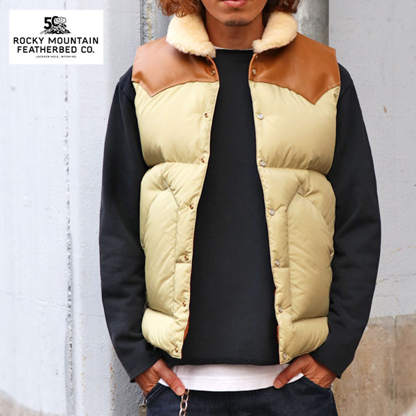 【SALE 20％オフ】 CHRISTY VEST / NYLON ボア付 Rocky Mountain Featherbed ロッキーマウンテンフェザーベッド クリスティベスト【TAN タン 】 ベージュ MADE IN JAPAN 200-232-02