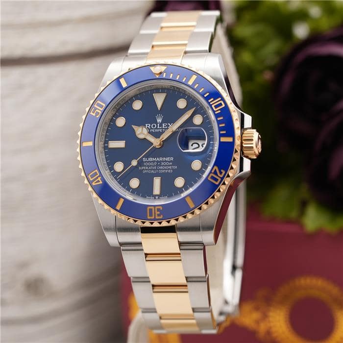 ロレックス サブマリーナーデイト41 126613LB 保証書2022年 ランダムシリアル 付属品完品 ROLEX 中古メンズ 腕時計 送料無料