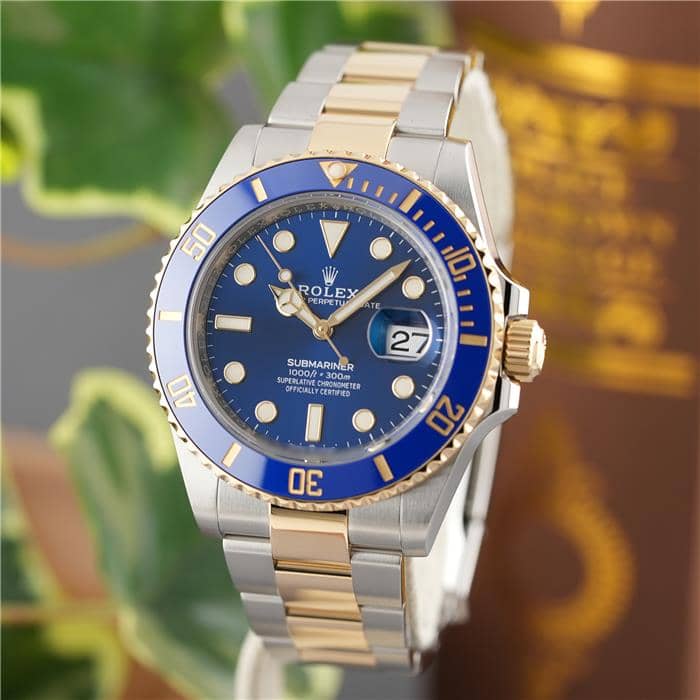 ロレックス サブマリーナーデイト41 126613LB 保証書2021年 付属品完品 ランダムシ...