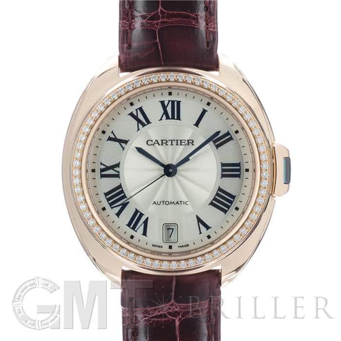 おすすめポイントカルティエ クレ ドゥ カルティエ 35mm WJCL0013 Cartierフランス語で鍵を意味する「クレ」。この時計の特徴的なリューズは鍵からインスピレーションされたデザインです。特徴的なリューズは回しやすく、独特な巻き心地を味わえます。上品な文字盤のフランケ装飾と流れるようなケースラインは新しいトレンドの始まりを感じさせる、カルティエらしい洗練された美しさです。35mmケースとダイヤの組み合わせは幅広いシチュエーションでお使い頂けます。保証書日付2016年9月2024年8月 提携修理会社にてオーバーホール・外装仕上げリューズ、バックルに傷がございます。当社の中古品はインターネットでも安心してご購入頂けるよう、しっかりとした点検整備を行っております。カルティエ 時計の買取り・下取りも行っておりますので、お気軽にご相談ください。ブランドCARTIER カルティエ型番WJCL0013シリーズクレ ドゥ カルティエ仕 様日付表示/Dateムーブメント自動巻き/Self-winding文字盤色シルバー/Silver防水性日常生活防水/Waterproof材質（ケース/バンド/ガラス）ピンクゴールド/PG・レザー/Leather・サファイヤクリスタルガラス/Sapphire Crystal glassサイズ（幅）35mmサイズ（厚）10mmサイズ（ベルト長）手首周り 約18cm位まで※実寸での計測の為、多少の誤差が生じます重さ約77g付属品内外箱・国際保証書・冊子保 証12ヶ月備 考-