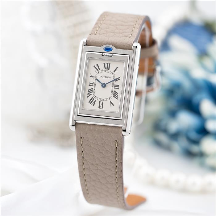 カルティエ タンク バスキュラント MM W1011258 【USEDの魅力、再発見】【クリスマスギフト特集】 CARTIER 中古レディース 腕時計 送料無料