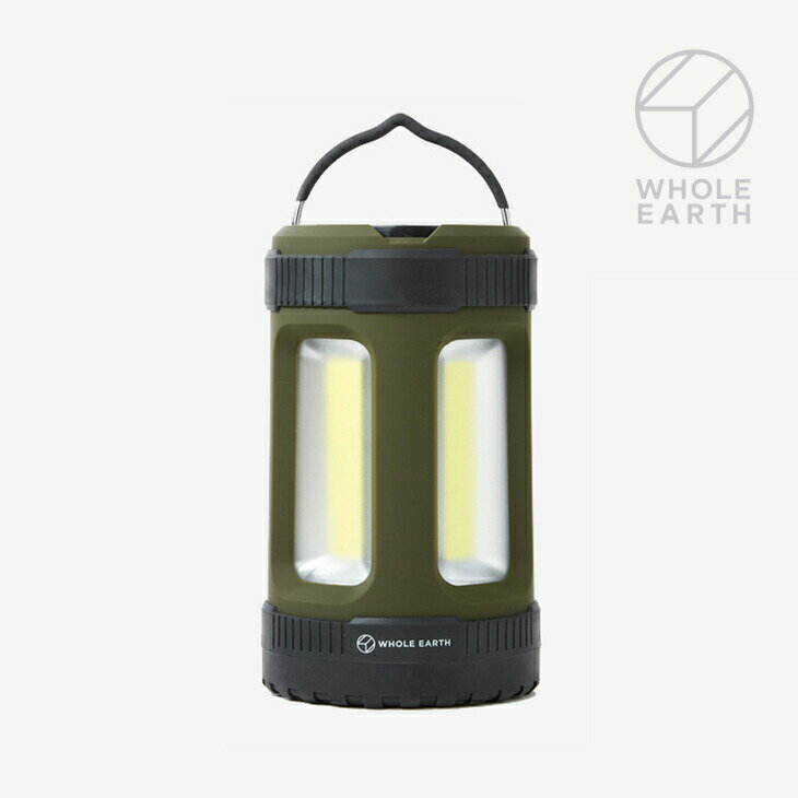 DISCRIPTION -製品説明- グッズ　Lighthouse LED Lantern 1000ルーメンで4段階調光可能。キャンプサイトを明るく照らします。 食卓に置いて、テントに吊り下げて、様々なシーンでメインランタンとして活躍・明るさは4段階調整が可能なので、あらゆるシーンに対応可能です。 DETAIL -詳細- 《使用時サイズ【幅×奥行×高さ(約)】》　W130 × D130 × H210mm(ハンドル含まず) 《収納時サイズ》　(約)φ9.0cm × H13cm 《材　質》　本体：ABS樹脂(ラバーコーティング) / ホヤ / ポリスチレン 　　　　　 取っ手：鉄 《重　量》　約630g※乾電池含まず 《生産国》　中国 《注意事項》　こちらの商品は実店舗からの取り寄せの在庫も含む為、次のような事がある場合がございます。※1.靴箱の破損や色あせ ※2.靴箱内の包装用紙破れ、商品タグなどが無い状態 ※3.製造上のボンドの付着尚、実店舗から取り寄せの商品は検品を行って販売可能な商品であります。その為、商品の状態はお任せ頂けますよう予めご了承下さい。 SIMILAR ITEMS -関連商品- 《グッズ》 《グッズ》 ≫ ホール アース 一覧はこちら ≪ メーカー希望小売価格はメーカーカタログに基づいて掲載しています