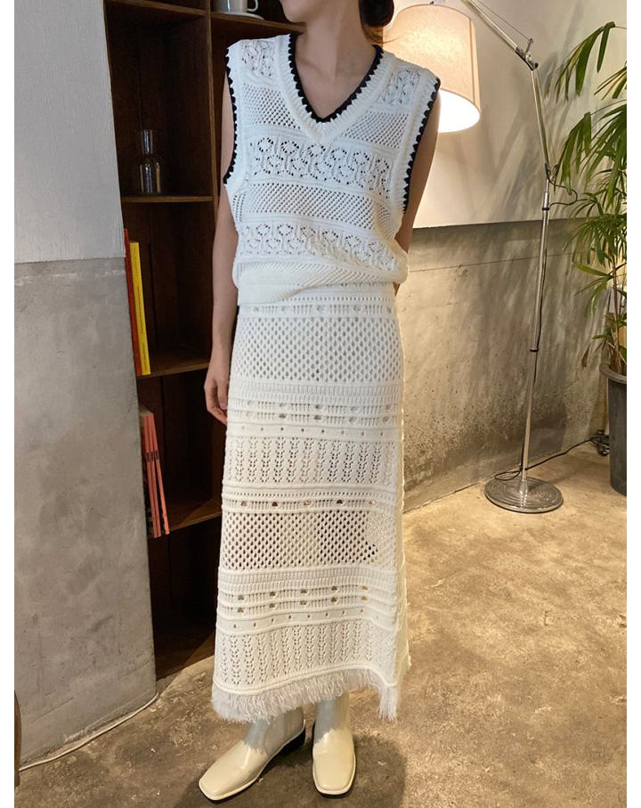 【セットアップ】Vネックノースリーブトップ+フリンジスカート ニットアップ メッシュ. ツーピース ニットスーツ ニットスカート レディース a4318