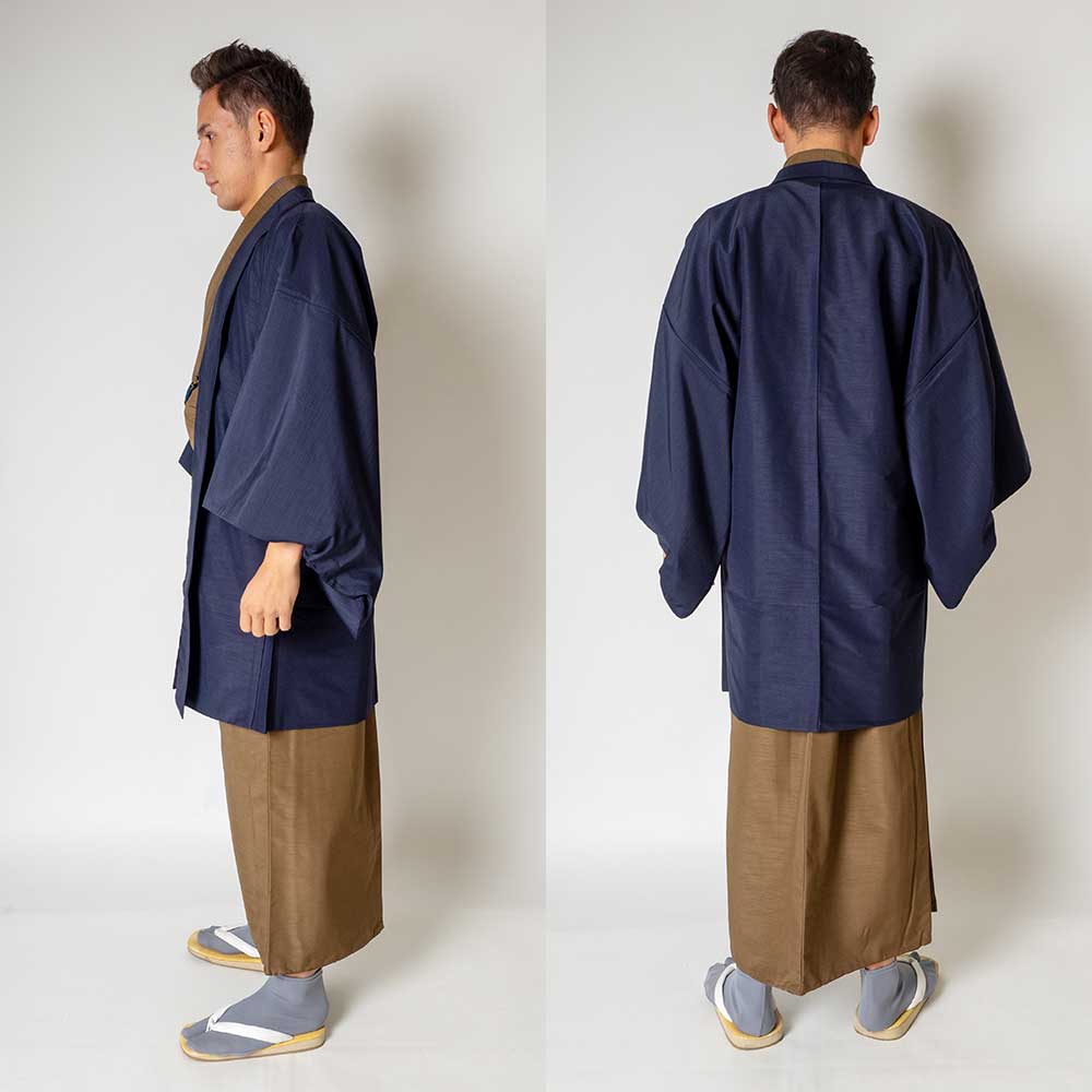往復送料弊社負担 【レンタル】メンズ着物アンサンブル【対応身長165cm～175cm】【 Mサイズ】フルセットー着物ブラウン×羽織ネイビー 着流し 羽織 パパ着物 父親 春 秋 冬 着付け簡単 おしゃれ着 カジュアル 貸衣装 レンタル衣裳 七五三 お正月 初詣 旅行 食事会 レ