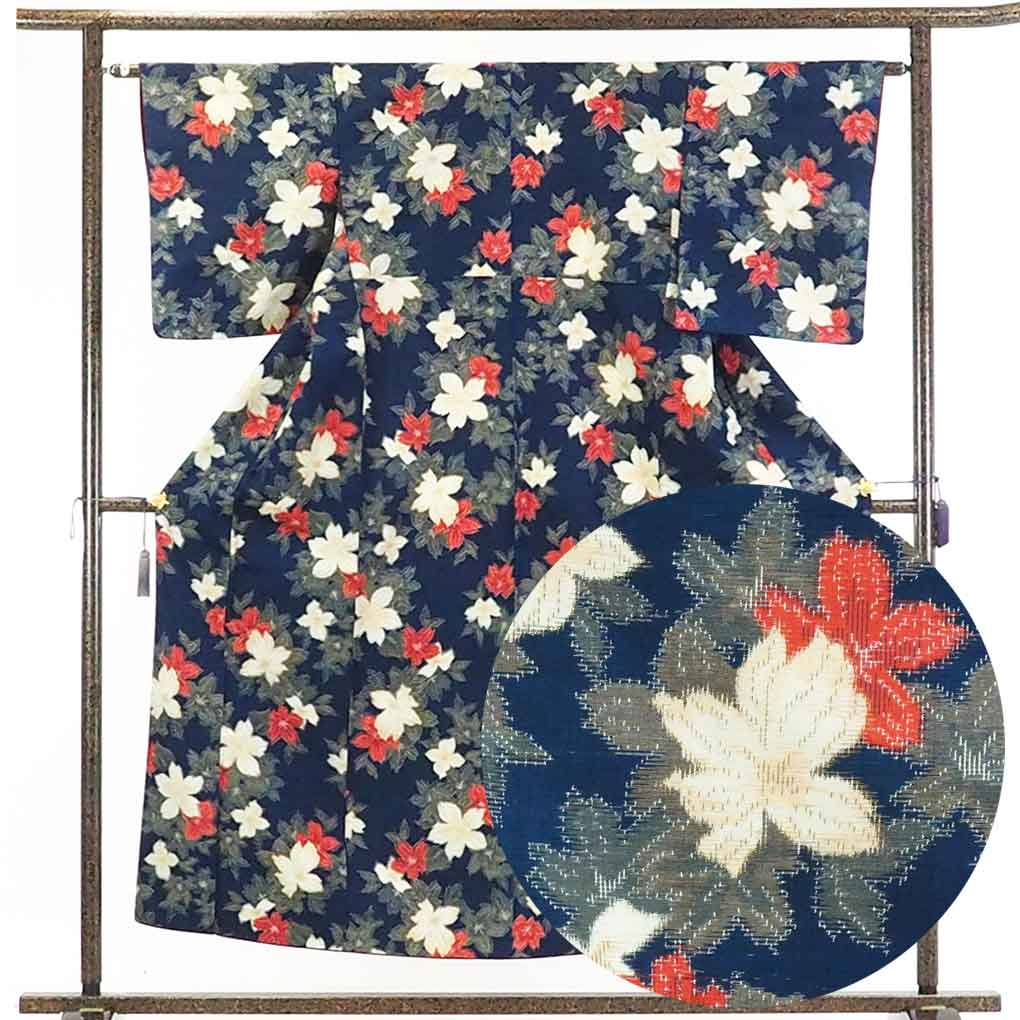 【中古】紬 リサイクル着物 身丈154cm 裄62cm 前幅22.5cm 後幅28cm 袖丈49cm 正絹(シルク) レディース 袷仕立 秋冬春用 紺地 裄Sサイズ 美品 リユース