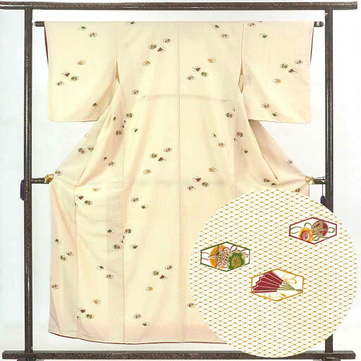 【中古】小紋 リサイクル着物 身丈155cm 裄63cm 前幅22.5cm 後幅28cm 袖丈49cm 正絹(シルク) レディース 袷仕立 秋冬春用 茶色 裄Mサイズ リユース 【中古】小紋 リサイクル着物 身丈155cm 裄63cm 前幅22.5cm 後幅28cm 袖丈49cm 正絹(シルク) レディース 袷仕立 秋冬春用 茶色 裄Mサイズ リユース