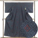 【中古】紬 リサイクル着物 身丈158cm 裄64cm 前幅25.5cm 後幅29cm 袖丈49cm 袖幅34cm レディース 袷 連続模様 裄Mサイズ 秋冬春用 正絹(シルク)黒地 やや難 リメイク リユース