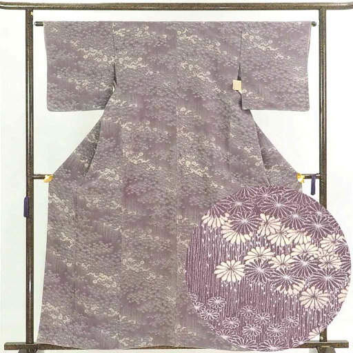 【中古】小紋 リサイクル着物 身丈160cm 裄64cm 前幅23cm 後幅30cm 袖丈45cm 正絹(シルク) レディース 袷仕立 菊 秋冬春用 紫地 裄Mサイズ 美品 リユース 【中古】小紋 リサイクル着物 身丈160cm 裄64cm 前幅23cm 後幅30cm 袖丈45cm 正絹(シルク) レディース 袷仕立 菊 秋冬春用 紫地 裄Mサイズ 美品 リユース