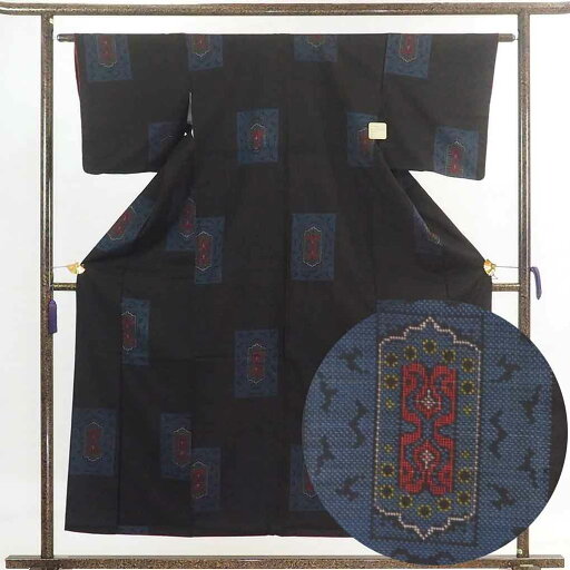【中古】紬 リサイクル着物 身丈155cm 裄62cm 前幅22.5cm 後幅28cm 袖丈45cm 正絹(シルク) レディース 袷仕立 秋冬春用 黒地 裄Sサイズ 美品 リユース 【中古】紬 リサイクル着物 身丈155cm 裄62cm 前幅22.5cm 後幅28cm 袖丈45cm 正絹(シルク) レディース 袷仕立 秋冬春用 黒地 裄Sサイズ 美品 リユース