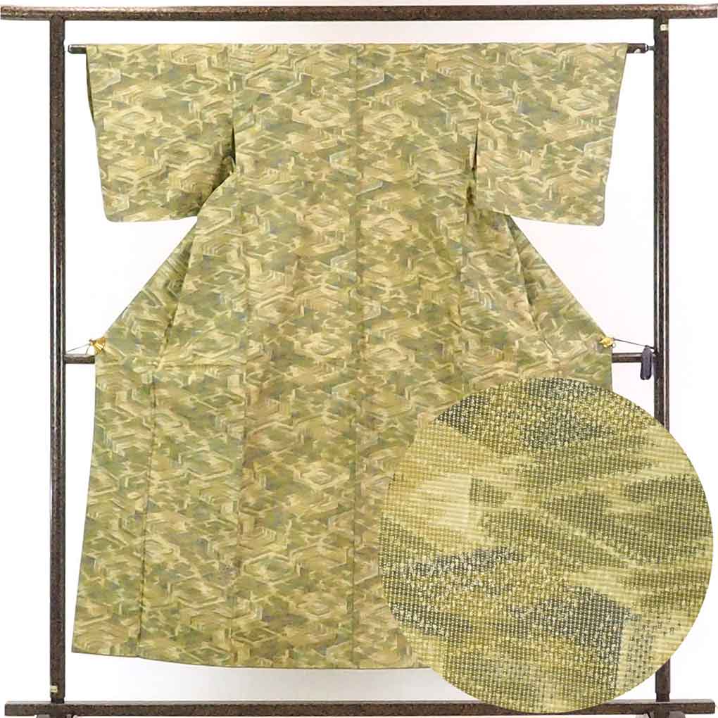 【中古】紬 リサイクル着物 身丈153cm 裄62cm 前幅22.5cm 後幅28cm 袖丈45cm 正絹(シルク) レディース 袷仕立 秋冬春用 緑地 裄Sサイズ 美品 リユース