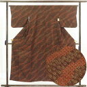 【中古】小紋 リサイクル着物 身丈152cm 裄64cm 前幅25.5cm 後幅29cm 袖丈45cm 正絹(シルク) レディース 袷仕立 秋冬春用 茶色 裄Mサイズ リユース