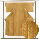 【中古】小紋 リサイクル着物 身丈150cm 裄62cm 前幅22.5cm 後幅28cm 袖丈44cm 正絹(シルク) レディース 袷仕立 縞 秋冬春用 茶色 ...