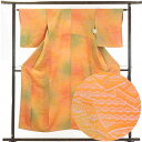 【中古】小紋 リサイクル着物 身丈152cm 裄63cm 前幅22.5cm 後幅28cm 袖丈48cm 正絹(シルク) レディース 袷仕立 秋冬春用 オレンジ地...