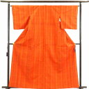 【中古】紬 リサイクル着物 身丈165cm 裄64cm 前幅24cm 後幅29cm 袖丈49cm 正絹(シルク) レディース 袷仕立 格子 秋冬春用 オレンジ地...