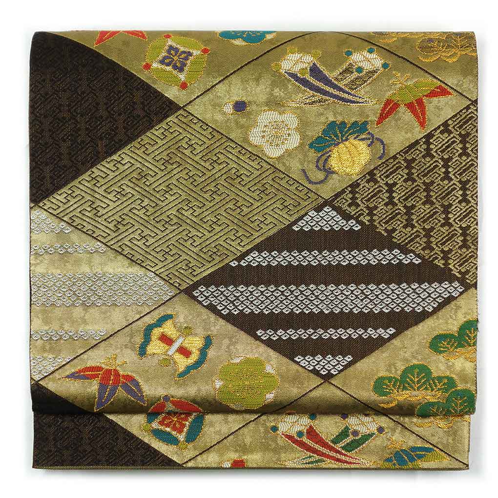 【中古】袋帯 リサイクル帯 幅31cm 長さ457cm レディース 宝尽くし 秋冬春用 正絹（シルク）ブラウン 未使用品 リメイク リユース