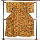 【中古】小紋 リサイクル着物 身丈153cm 裄62cm 前幅22.5cm 後幅29cm 袖丈49cm 正絹(シルク) レディース 袷仕立 秋冬春用 オレンジ地...
