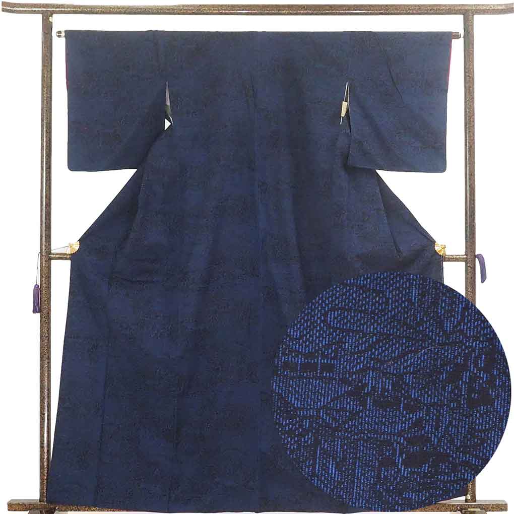 【中古】紬 リサイクル着物 身丈162cm 裄64cm 前幅25cm 後幅30.5cm 袖丈49cm 正絹(シルク) レディース 袷仕立 秋冬春用 紺地 裄Mサイズ 美品 リユース