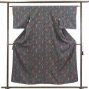 【中古】小紋 リサイクル着物 身丈155cm 裄62cm 前幅22cm 後幅28cm 袖丈47cm 正絹(シルク) レディース 袷仕立 秋冬春用 黒地 裄Sサイ...