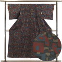 【中古】紬 リサイクル着物 身丈160cm 裄64cm 前幅23cm 後幅30cm 袖丈47cm 正絹(シルク) レディース 袷仕立 秋冬春用 黒地 裄Mサイズ リユース