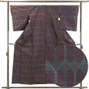 【中古】紬 リサイクル着物 身丈158cm 裄66cm 前幅24cm 後幅29cm 袖丈52.5cm 正絹(シルク) レディース 袷仕立 秋冬春用 黒地 裄Mサイズ リユース