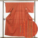 【中古】紬 リサイクル着物 身丈155cm 裄65cm 前幅24cm 後幅30cm 袖丈49cm 正絹(シルク) レディース 袷仕立 縞 秋冬春用 赤地 裄Mサ...
