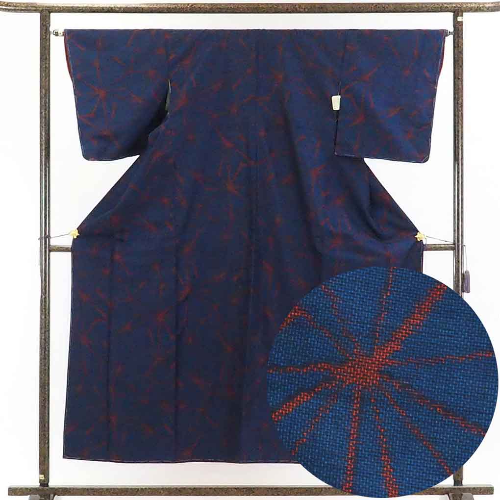 【中古】紬 リサイクル着物 身丈155cm 裄65cm 前幅23.5cm 後幅29.5cm 袖丈49cm 正絹（シルク） レディース 袷仕立 麻の葉 秋冬春用 紺地 裄Mサイズ 未使用品 リユース
