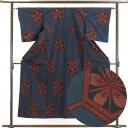 【中古】紬 リサイクル着物 身丈153cm 裄62cm 前幅22.5cm 後幅28cm 袖丈49cm 正絹(シルク) レディース 袷仕立 秋冬春用 黒地 裄Sサ...