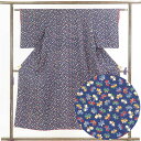 【中古】小紋 リサイクル着物 身丈150cm 裄59cm 前幅24cm 後幅29cm 袖丈49cm 正絹(シルク) レディース 袷仕立 蝶 秋冬春用 紺地 裄S...