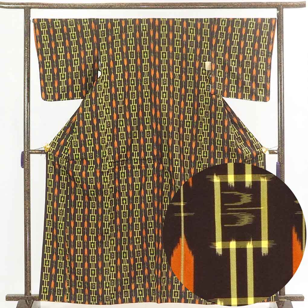 【中古】紬 リサイクル着物 身丈165cm 裄67cm 前幅24cm 後幅30cm 袖丈49cm 正絹(シルク) レディース 袷仕立 秋冬春用 茶色 裄Lサイズ トールサイズ リユース
