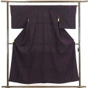 【中古】紬 リサイクル着物 身丈156cm 裄65cm 前幅25cm 後幅30.5cm 袖丈48cm 正絹(シルク) レディース 袷仕立 秋冬春用 黒地 裄Mサ...