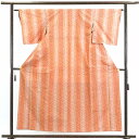 【中古】紬 リサイクル着物 身丈157cm 裄62cm 前幅22.5cm 後幅28cm 袖丈47cm 正絹(シルク) レディース 袷仕立 縞 秋冬春用 オレンジ地 裄Sサイズ 未使用品 リユース