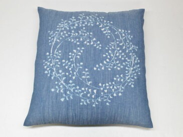 秩父銘仙ちぢみ 夏座布団カバー5枚セットでのご提供です。関連ワード:縮み座布団カバー 絞り座布団カバー 夏座布団 夏の座布団 近江ちぢみ座布団カバー 本麻座布団カバー 八端判座布団カバー チヂミ 麻混座布団カバー 涼しい座布団