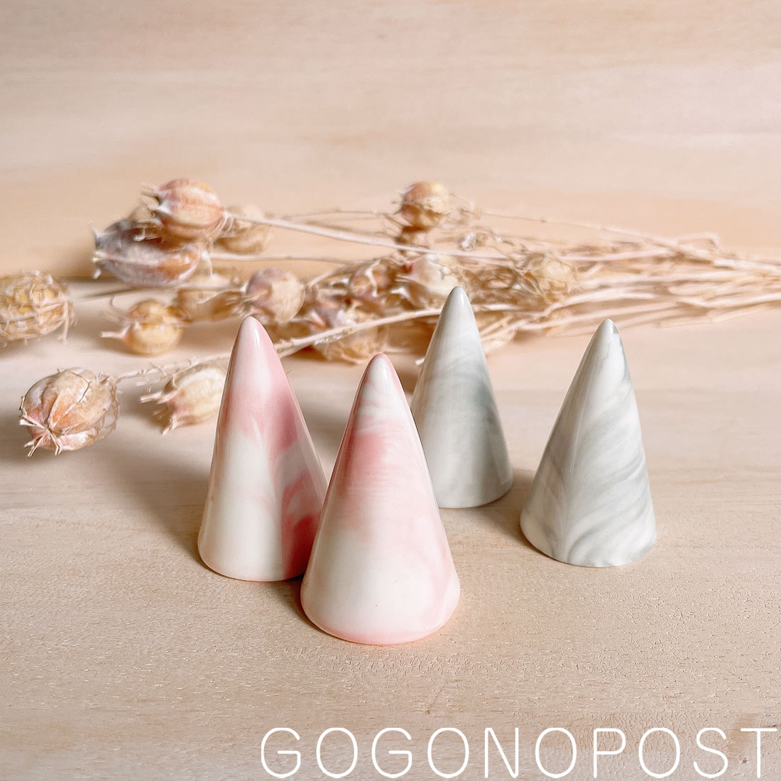 《送料無料》マーブルカラー陶器のリングスタンド リング立て 指輪立て アクセサリースタンド