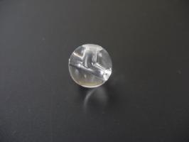 透明水晶の親玉（直径約10mm）