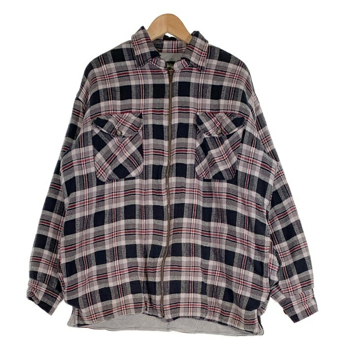 ※こちらの商品のお問い合わせはTEL 042-513-4011 までお願いいたします。 毎週水曜日は定休日の為、商品の出荷やお問い合わせの返信ができませんのでご了承ください。◆◇ 商品説明 ◇◆90's~ Stillwater Supply Co ジップアップ フランネルチェックシャツジャケット 中綿 グレー ブラック Size L◆◇ 商品詳細 ◇◆【ランク】C…【訳アリ】一般の使用感、傷・シミ有り・使用は可能【状態説明】全体的に使用感がございます。全体的に毛玉が見受けられます。また、裾にヨレ、両ポケット内に穴・破れが見受けられます。【国内参考価格】円【型番】【カラー】グレー　ブラック【表記サイズ】L※各実寸サイズは画像にてご確認ください 【付属品】無し〈ランク案内〉 N…未使用品 S…新古品・美品 A…中古品・傷、シミ少なく非常に良好 B…若干の使用感、傷、シミは有り C…【訳アリ】一般の使用感、傷・シミ有り・使用は可能 D…【ジャンク】修理などが必要〈送料〉 ●佐川急便のみの発送となります。 ●全国一律 850円 ＊沖縄、北海道は1300円となります。